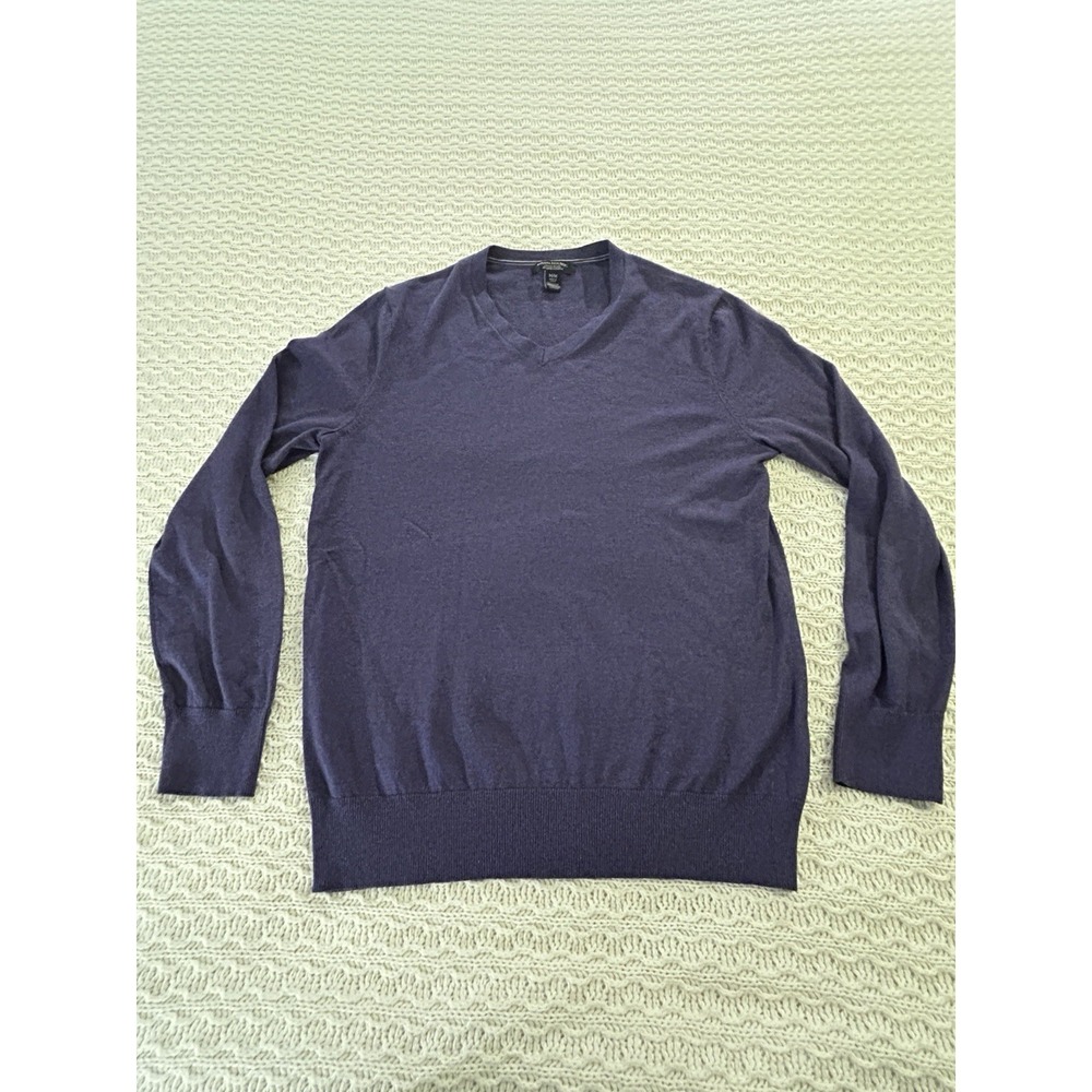 Banana Republic Sweater Mens M Purple Silk Cashmere V Neck Lightweight Preppy‎